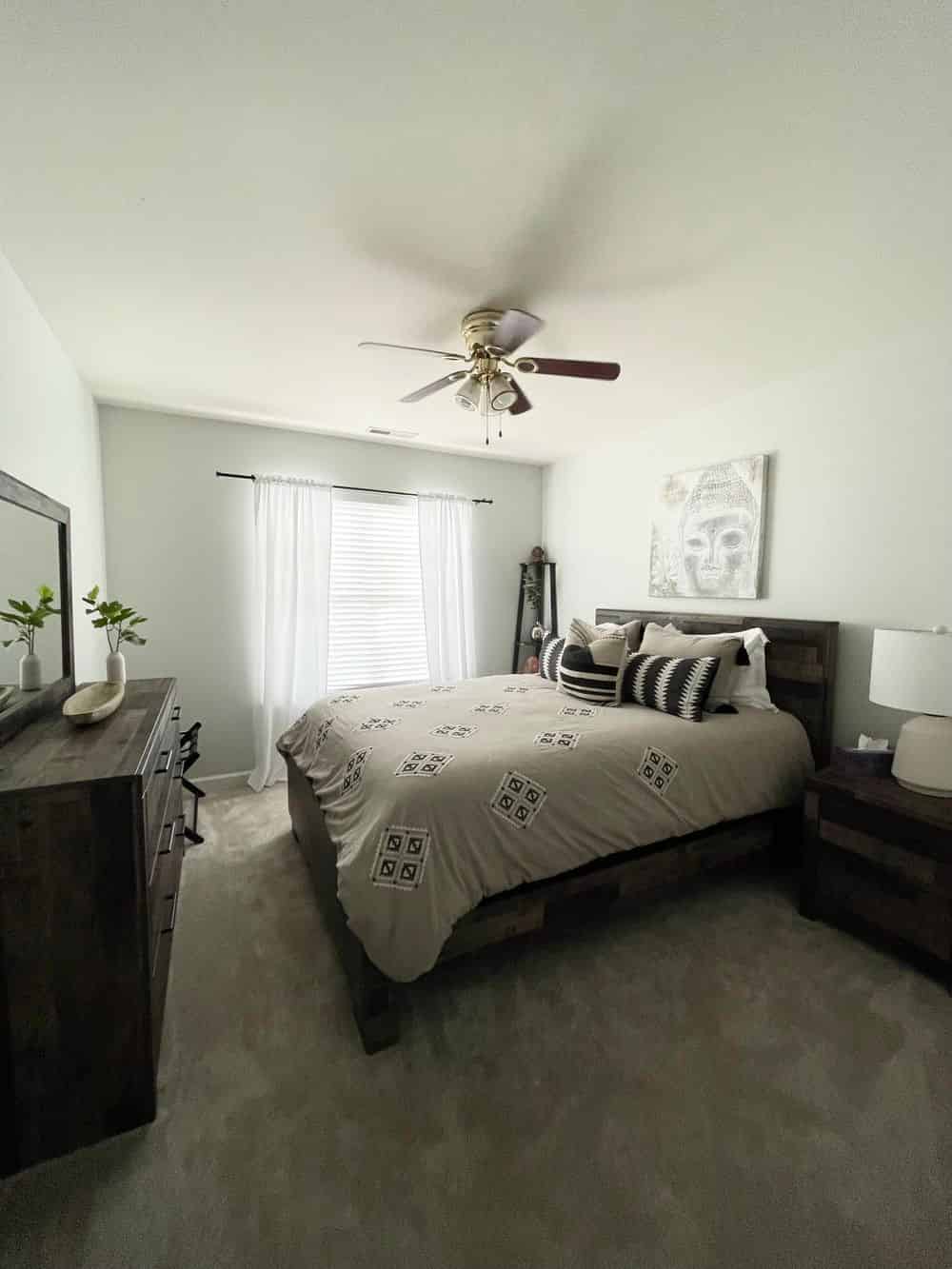 Move In/Move Out image