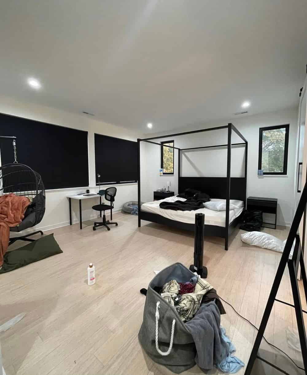 Apartment Cleaning image